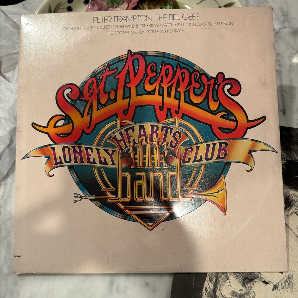 Original vintage vinyl album Sargent Peppers Lonely Hearts Band